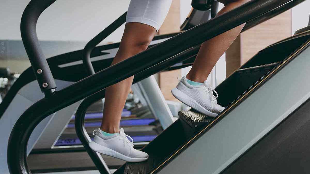What does the StairMaster do? And its Advantages